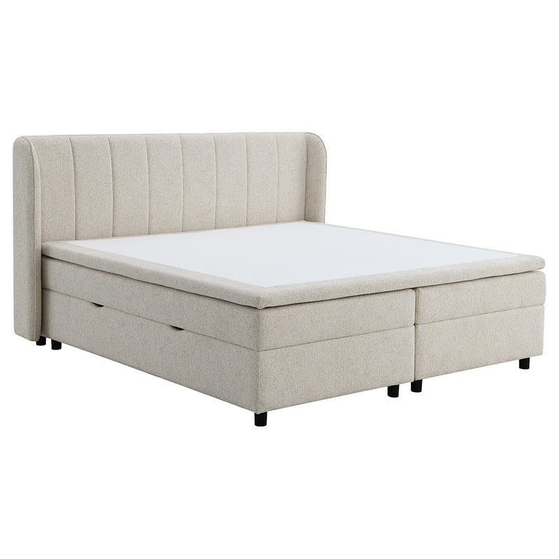 Adonia Bed