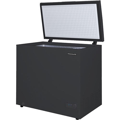 Frigidaire: 7.0 CF Chest Freezer, Manual - Black