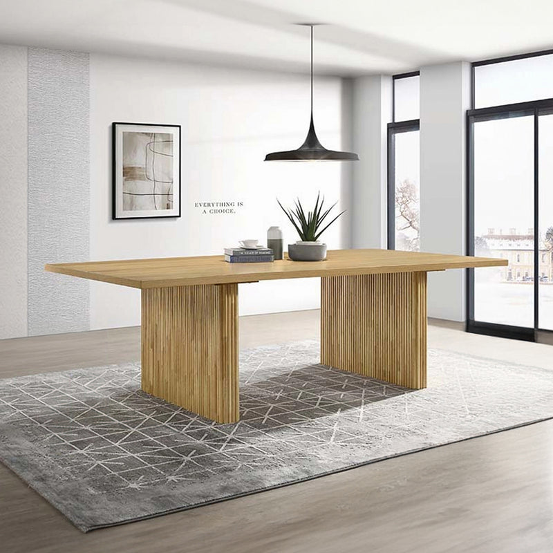 Einar Casual Dining