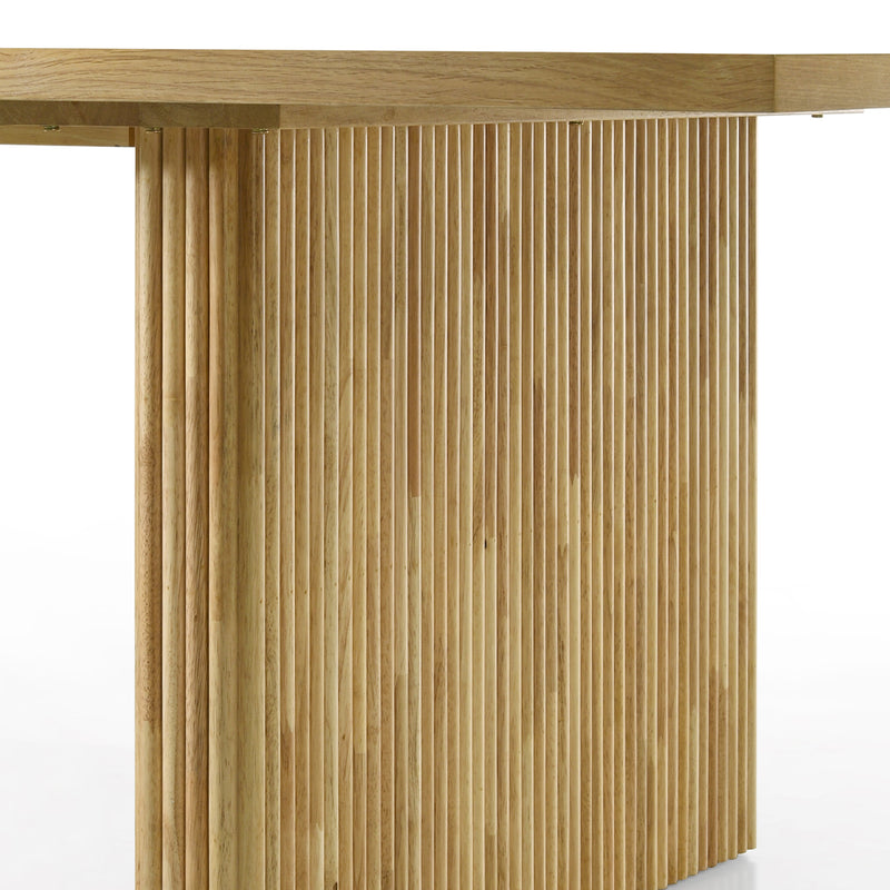 Einar Casual Dining