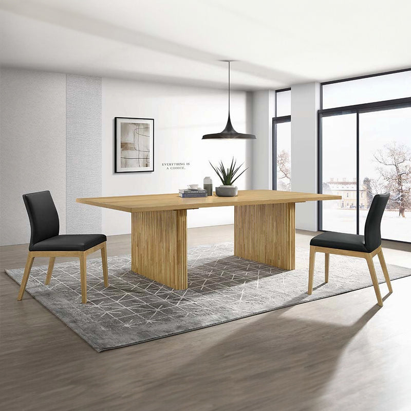 Einar Casual Dining