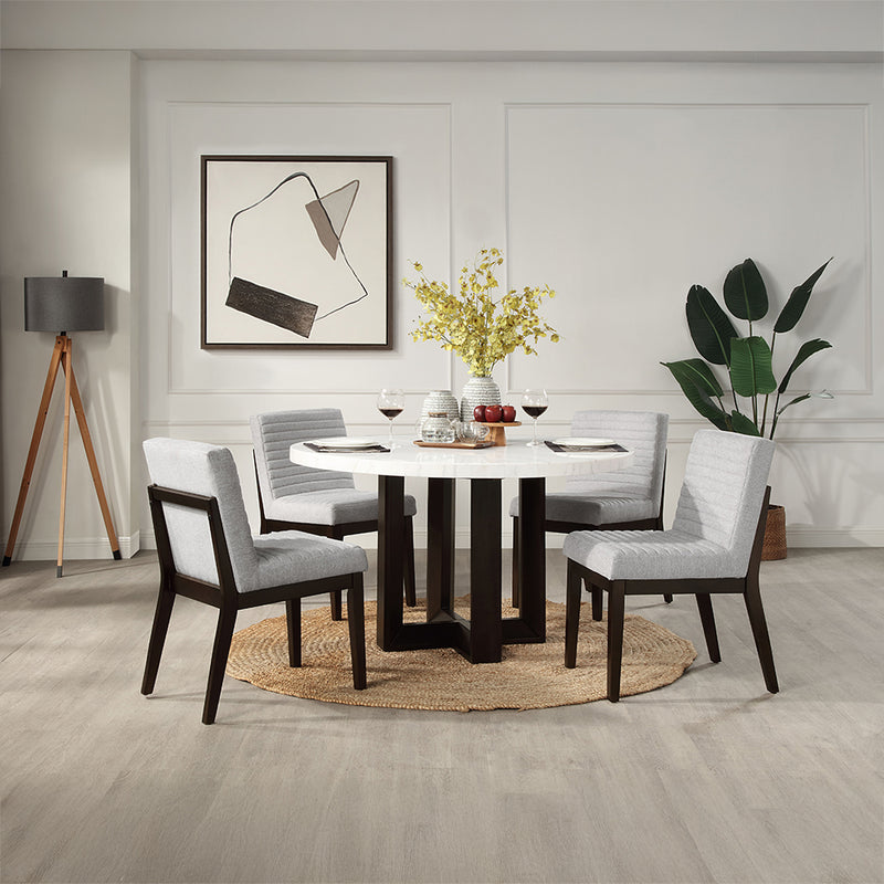 Edwyn Casual Dining