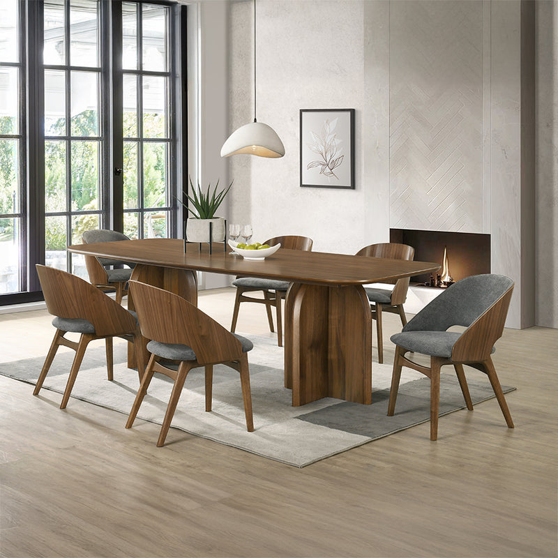 Delmon Casual Dining
