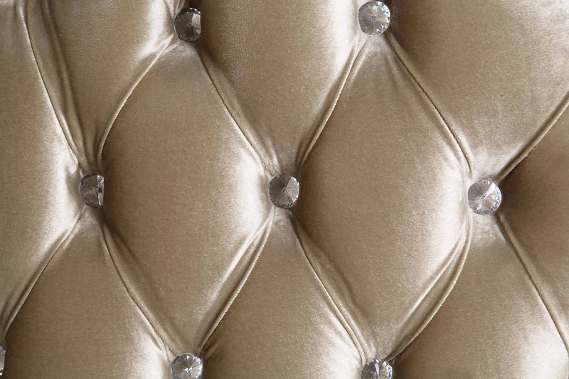 Vanaheim Loveseat